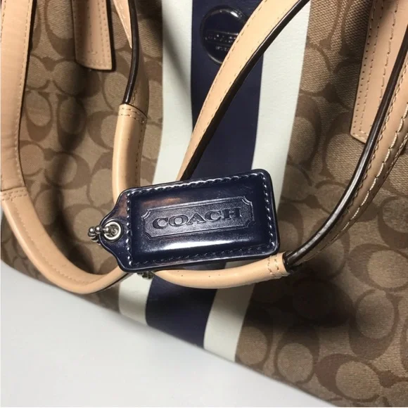 Coach pattern and striped shoulder bag - Picture 3 of 7